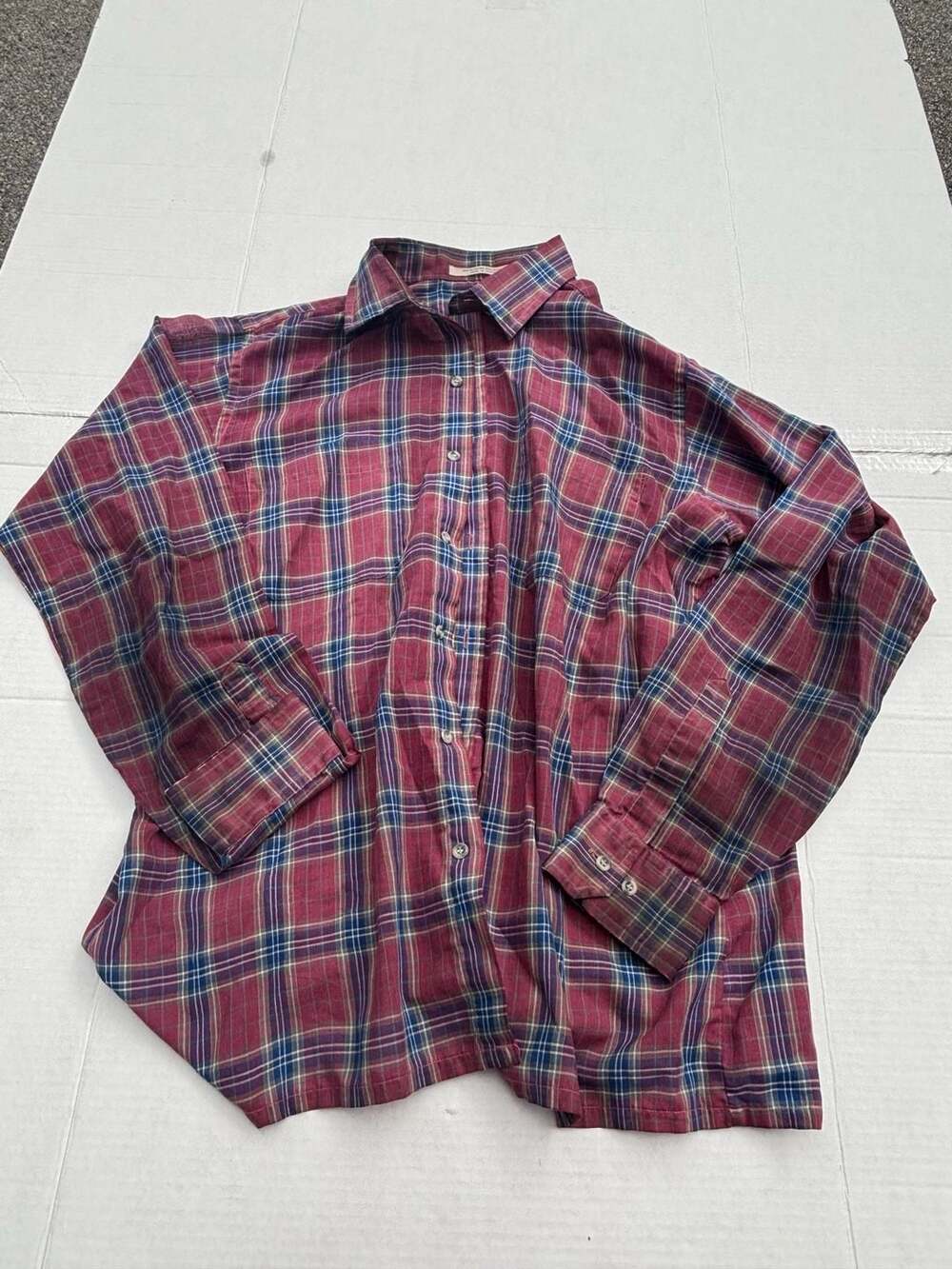 Arrow Sport Men's Long Sleeve Button Down Plaid Shirt Size Large
